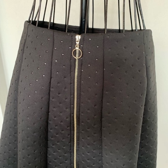 Soprano Scuba Knit NWT Scalloped Hemline Skirt - Picture 5 of 8